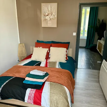 Appartement Cosy Auxerre Esterno foto